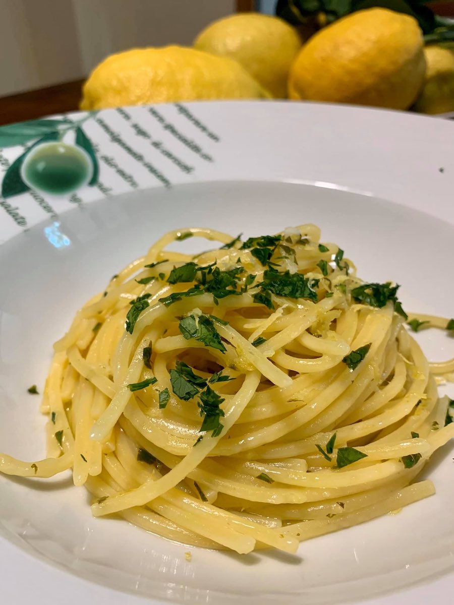 Spaghetti al Limone (with Lemon Sauce)