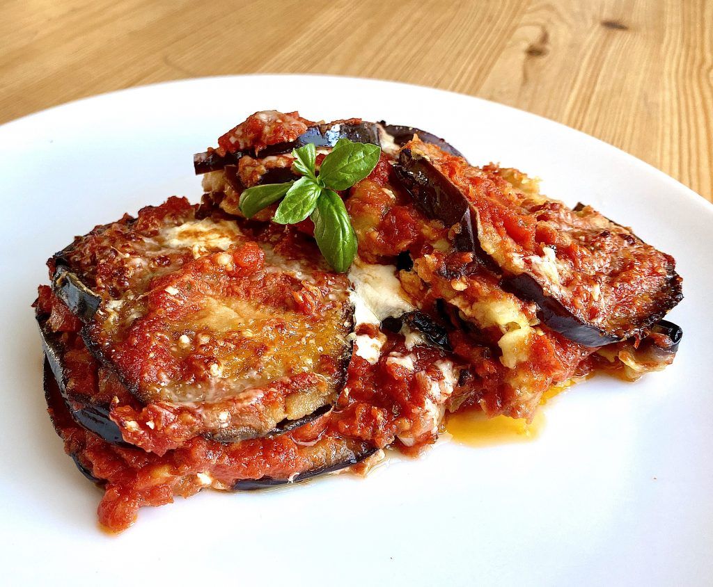 Parmigiana di Melanzane (Eggplant Parmigiana)