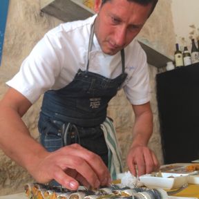 Chef Antonio Cooking Sarde a Beccafico in Donnalucata