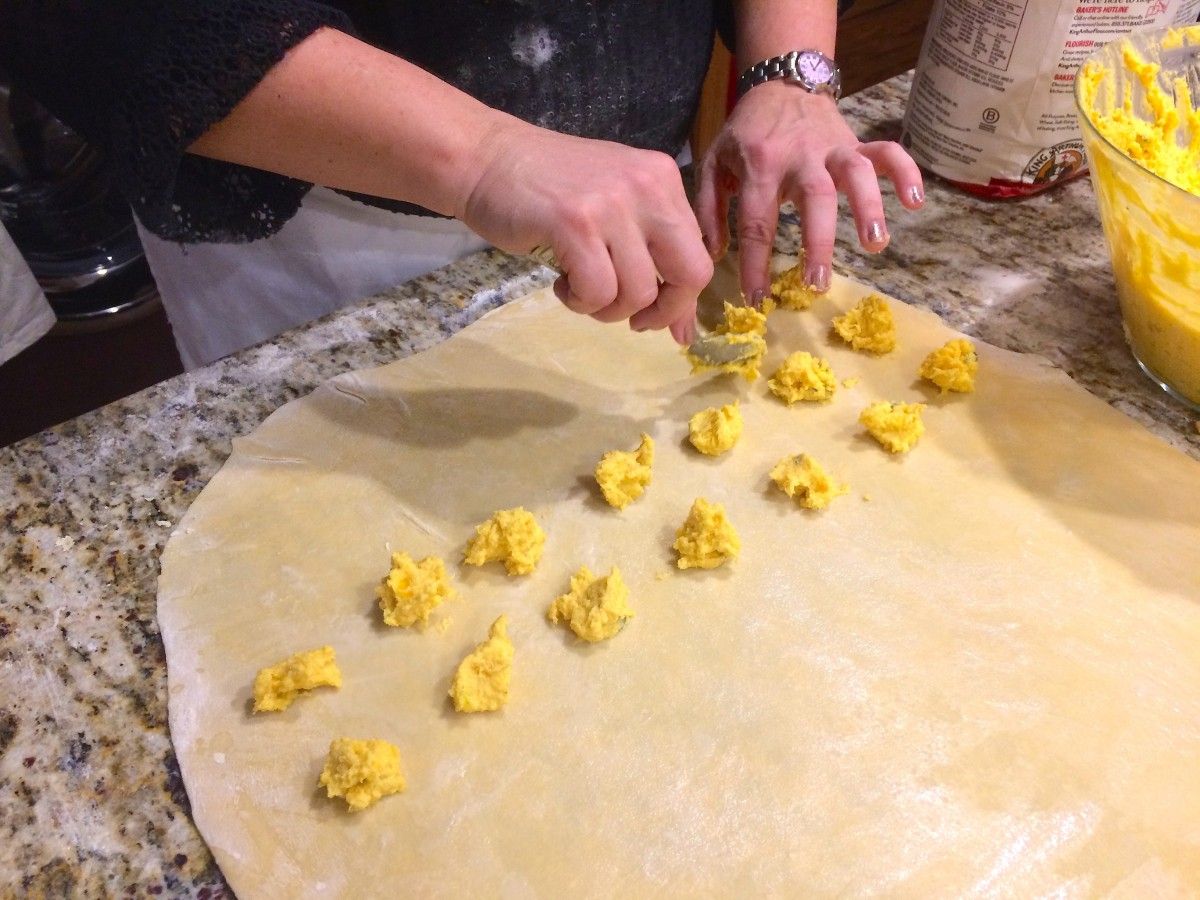 stuffing raviolis